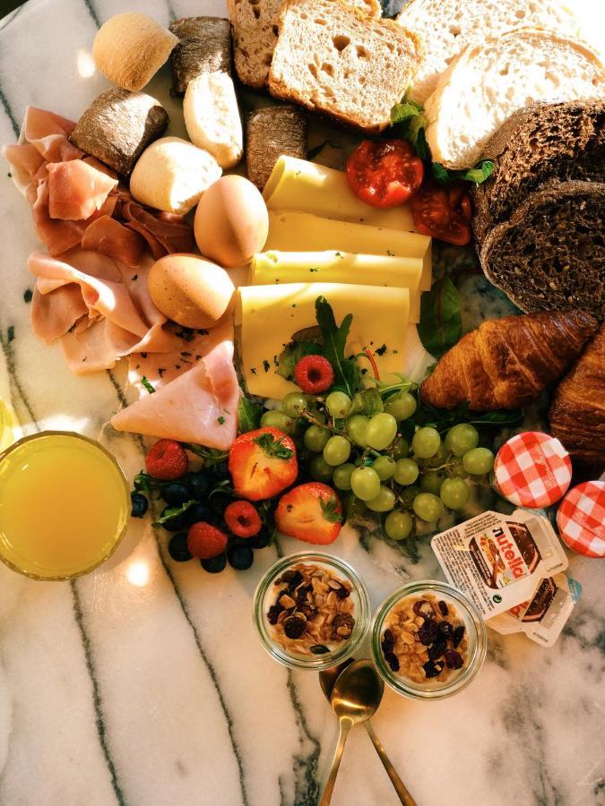 Bnb Bruxelles - Studios & Apartments Венло Екстериор снимка