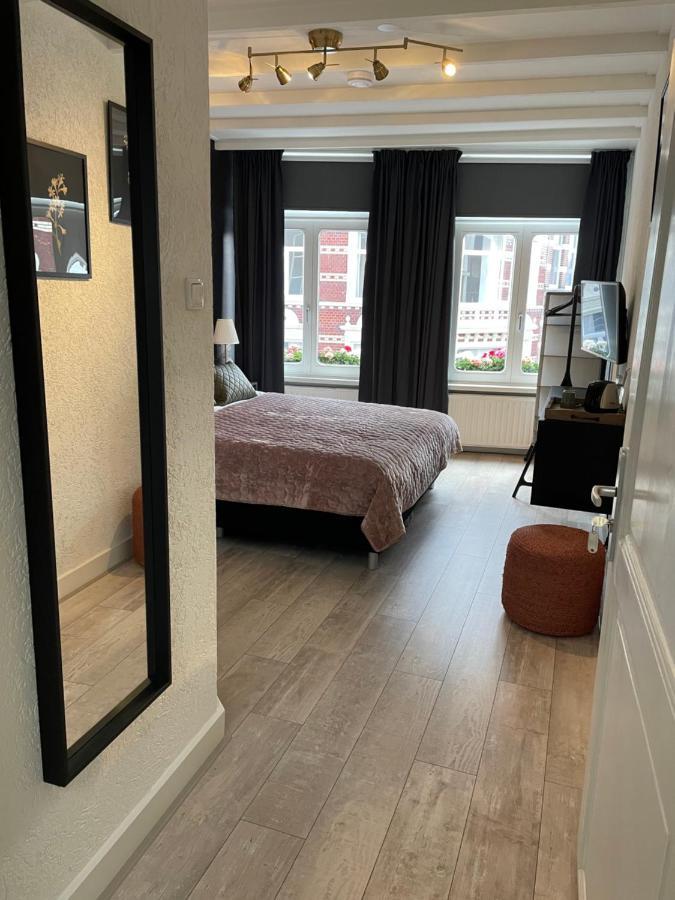 Bnb Bruxelles - Studios & Apartments Венло Екстериор снимка