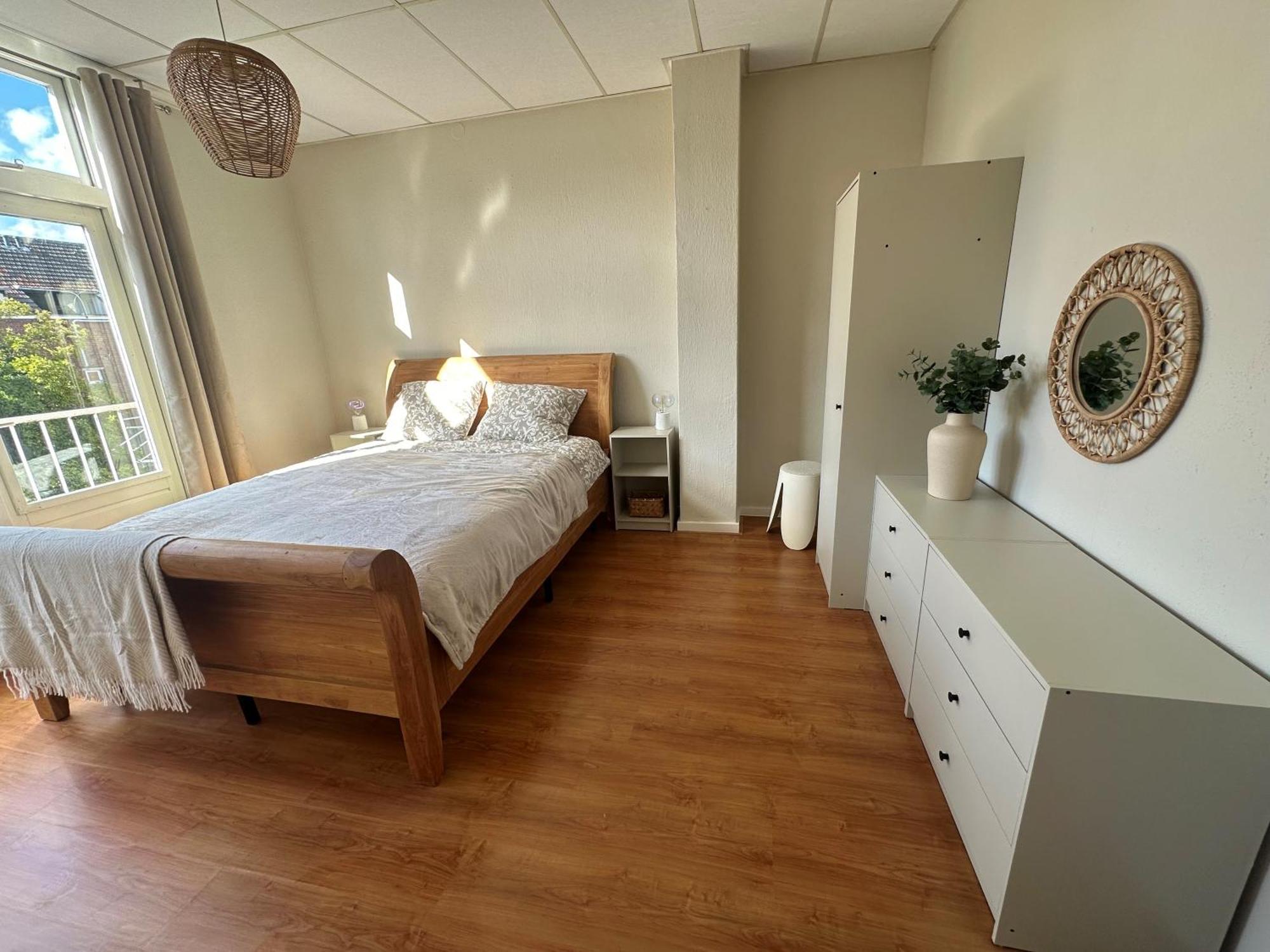Bnb Bruxelles - Studios & Apartments Венло Екстериор снимка